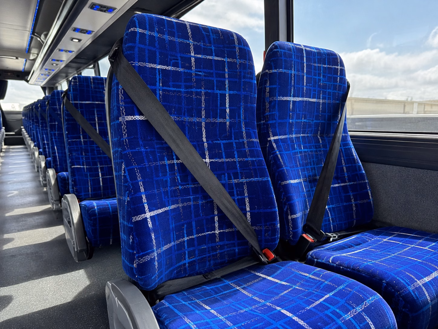 cedar rapids bus rental service area